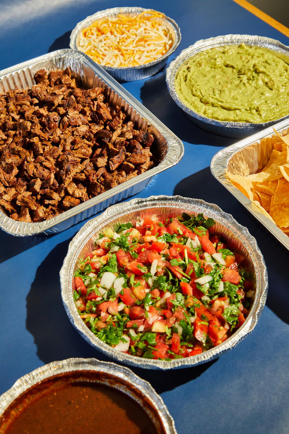 Eduardo's catering event photo 16